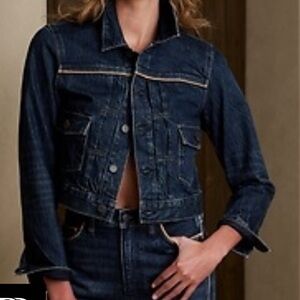 BANANA REPUBLIC Roper Jean Jacket, cropped- new without the tags, never worn